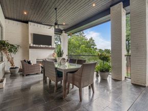 2413  Lofton Terrace , Fort Worth Texas 76109