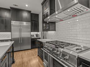 2413  Lofton Terrace , Fort Worth Texas 76109