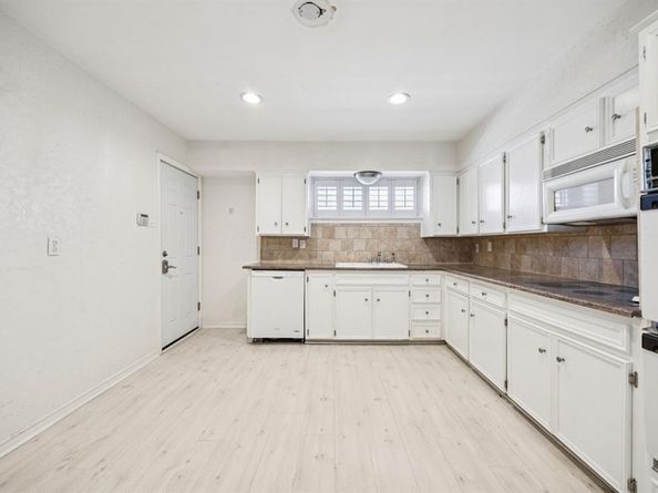 6235  Bandera Avenue  D, Dallas Texas 75225