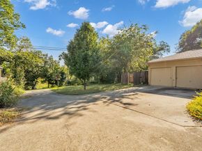 2972  Maydelle Lane , Farmers Branch Texas 75234