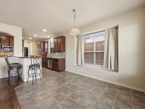 3329  Count Drive , Fort Worth Texas 76244