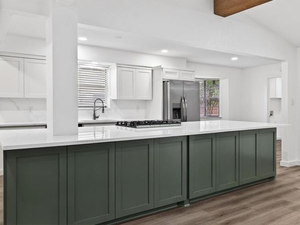 905  Bromwich Street , Garland Texas 75040