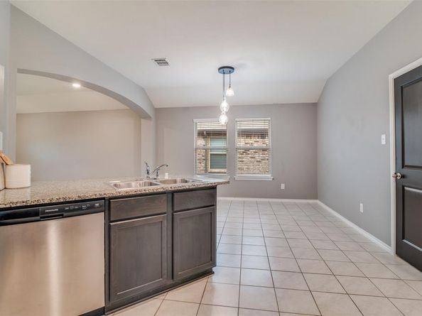 877  Darst Drive , Fate Texas 75189