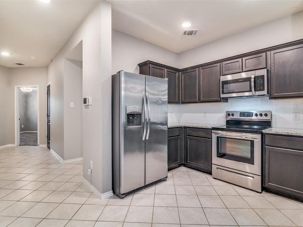 877  Darst Drive , Fate Texas 75189