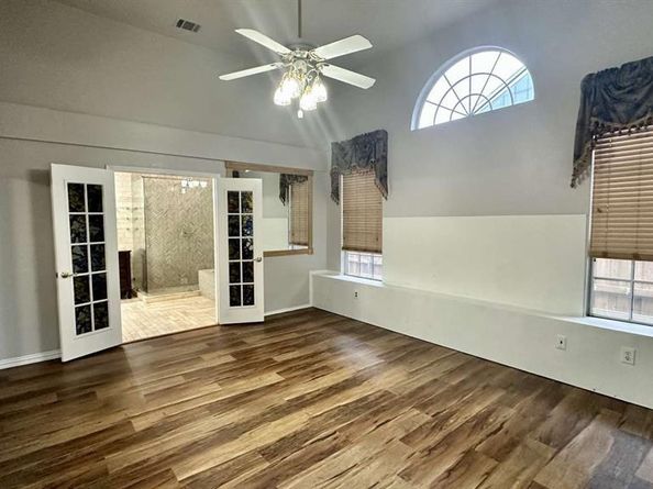5713  Allen Lane , Rowlett Texas 75088