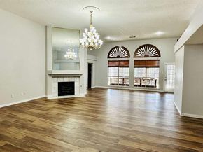 5713  Allen Lane , Rowlett Texas 75088