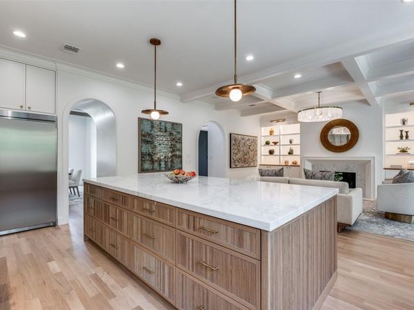 1618  Old Gate Lane , Dallas Texas 75218