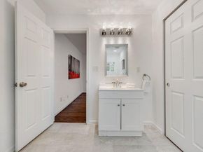 1528  Valley View Street , Mesquite Texas 75149