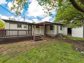 1528  Valley View Street , Mesquite Texas 75149