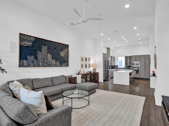 3816  Roseland Avenue  C300, Dallas Texas 75204