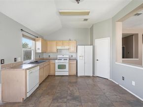 7411  Marsland Lane , Arlington Texas 76001