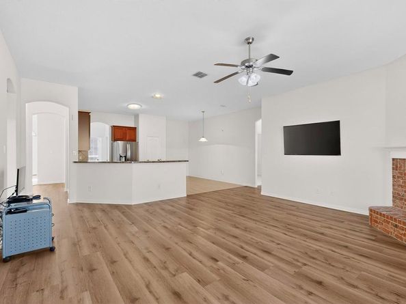 1605  Weeping Willow Lane , Arlington Texas 76002