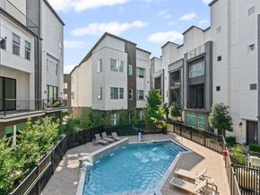 381 E Greenbriar Lane  501, Dallas Texas 75203