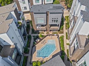 381 E Greenbriar Lane  501, Dallas Texas 75203