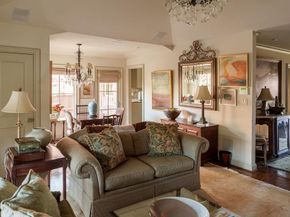 5532  Glenwick Lane , Dallas Texas 75209