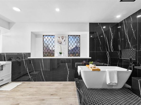 706  Brookdale Circle , Garland Texas 75040