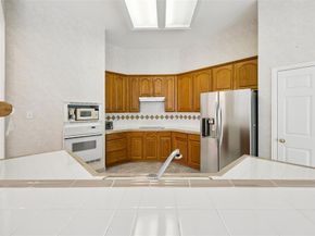 9325  Vista Circle , Irving Texas 75063