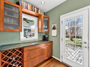 6844  Clayton Avenue , Dallas Texas 75214