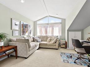 6844  Clayton Avenue , Dallas Texas 75214