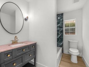 3024  James Avenue , Fort Worth Texas 76110