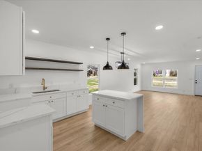 3024  James Avenue , Fort Worth Texas 76110