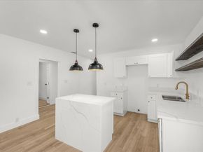 3024  James Avenue , Fort Worth Texas 76110