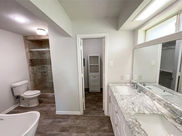 2800 N Surrey Drive , Carrollton Texas 75006