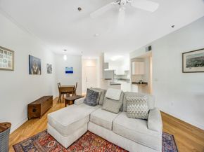 3400  Welborn Street  217, Dallas Texas 75219