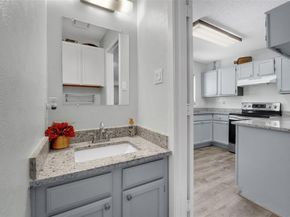 641  Carriagehouse Lane  7, Garland Texas 75040