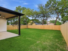 3906  Harlingen Street , Dallas Texas 75212