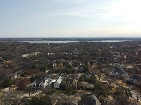 6640  Yosemite Lane , Dallas Texas 75214