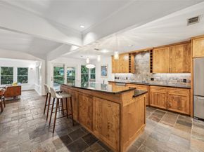 6640  Yosemite Lane , Dallas Texas 75214