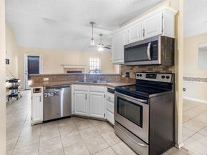 5808  Caprock Drive , Arlington Texas 76018