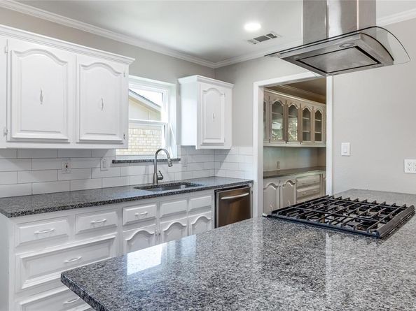 11236  Quail Run Street , Dallas Texas 75238
