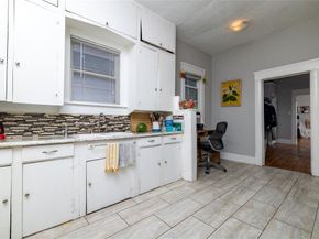 1626  College Avenue , Fort Worth Texas 76104