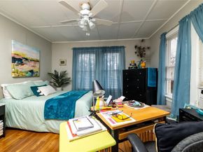 1626  College Avenue , Fort Worth Texas 76104