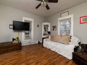 1626  College Avenue , Fort Worth Texas 76104