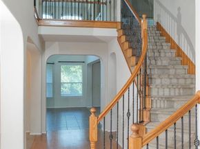 662  OAK CREEK Drive , Cedar Hill Texas 75104