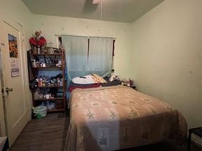 607  Neches Street , Dallas Texas 75208