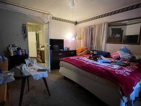 607  Neches Street , Dallas Texas 75208