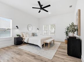 901  Elsbeth Street , Dallas Texas 75208