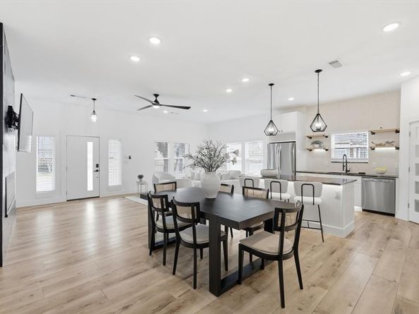 901  Elsbeth Street , Dallas Texas 75208