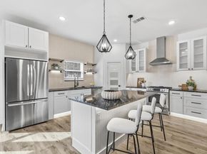 901  Elsbeth Street , Dallas Texas 75208