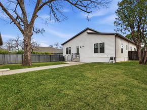 901  Elsbeth Street , Dallas Texas 75208