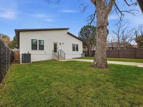 901  Elsbeth Street , Dallas Texas 75208