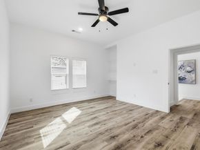 901  Elsbeth Street , Dallas Texas 75208