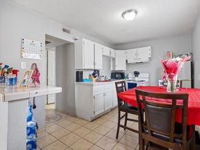 1716  5th Avenue , Fort Worth Texas 76110