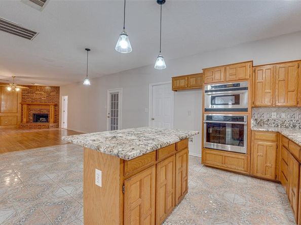 2305  Buckeye Drive , Mesquite Texas 75181