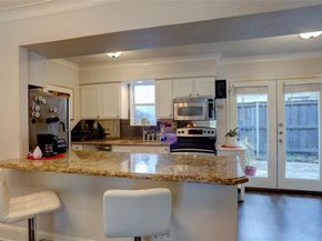 7736  Meadow Road  102, Dallas Texas 75230