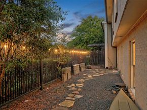7736  Meadow Road  102, Dallas Texas 75230